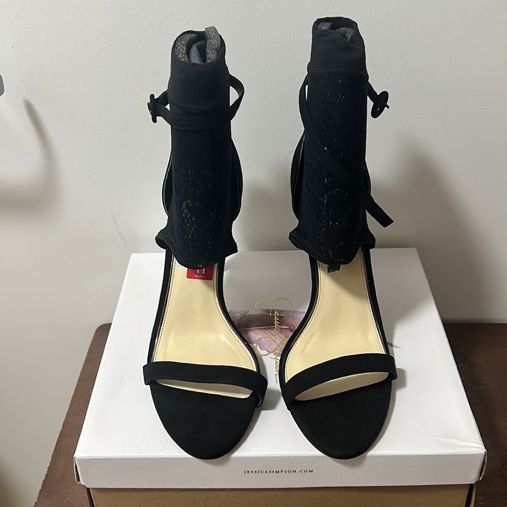 Jessica Simpson Black Floral Lace Ankle Sock Sandal. NWT, Size 11